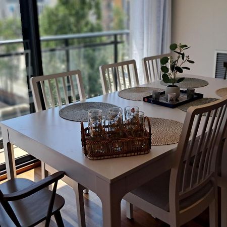 Modern Apartment, With Parking, Close To The Beach!! サン・アドリア・デ・ベソス エクステリア 写真